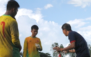 'T'hảm họa' thủ môn bóng đá Việt Nam: Lỗi không chỉ của cầu thủ?