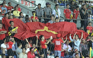 U18 Việt Nam và những gam màu cổ động ở Thuwunna