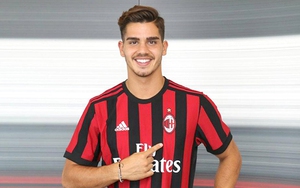Andre Silva: 'Milan có thể vô địch Serie A'