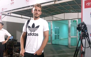 V.League 'đánh bạc' với cầu thủ ngoại