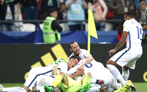 Messi, Ronaldo 'đánh đông dẹp bắc', sợ mỗi... Chile