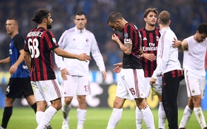 Chi 200 triệu, Milan vẫn khủng hoảng vì đâu?