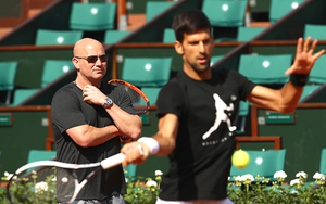 Agassi sẽ hồi sinh Djokovic, như chính mình?