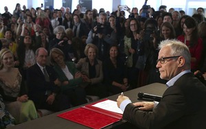 Các nhà lãnh đạo LHP Cannes ký cam kết cải thiện bình đẳng giới