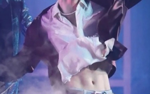 Ngẩn ngơ ngắm cơ bụng của Jungkook, em út BTS