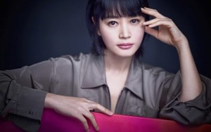 ‘Biểu tượng gợi cảm’ Kim Hye Soo trải lòng về vụ nợ triệu USD của mẹ, tính chuyện giải nghệ