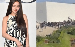 Jisoo Blackpink xuất hiện ở Paris, gây kinh ngạc vì bị lượng fan 'khủng' bủa vây