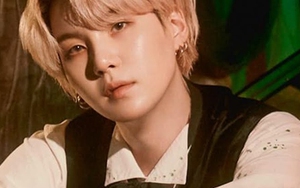 Chuyện gì xảy ra với Suga khi các chàng trai BTS thích đánh nhau bằng nước?