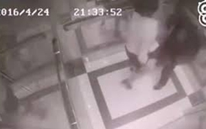 Chuyện sàm sỡ trong thang máy: Thế giới cũng ‘đau đầu’