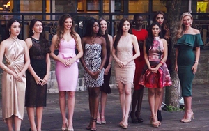 Đỗ Mỹ Linh nói tiếng Anh như gió trong thử thách đối đầu tại Hoa hậu Thế giới 2017