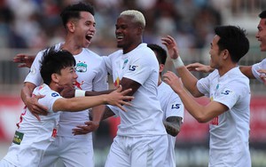 HAGL còn xa ngôi vô địch V-League 2021