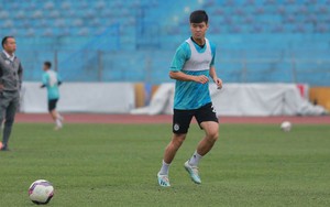 Tuyển thủ Việt Nam thán phục 'người hùng' cứu bé gái rơi từ tầng 12 chung cư