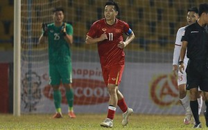 Bàn thắng ý nghĩa của Văn Quyết sau khi trở lại tuyển Việt Nam