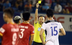 Từ chối 11m cho HAGL, trọng tài số 1 Việt Nam bị treo còi