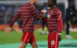 Fabinho tiết lộ cuộc đối thoại thuyết phục Mane