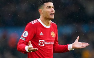 Ronaldo bị chê kém hơn thảm họa của Chelsea