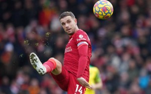 Lo ngại bom tấn, đội trưởng Liverpool miệt mài tập dứt điểm