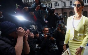 Vardy thua kiện Rooney, mất hàng triệu bảng Anh