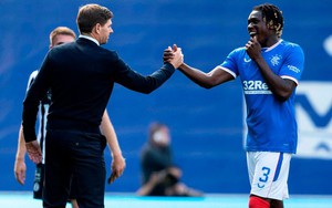 Martinez cập bến Manchester, Ajax nhắm được luôn người thay thế