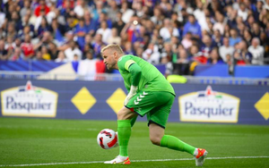 Kasper Schmeichel đồng ý rời Leicester
