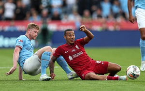 Thiago biến Rodri và De Bruyne thành trò hề