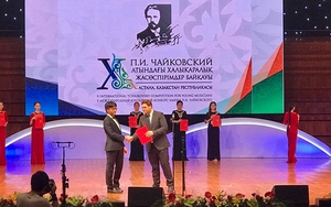 Quang Tiến, 'trò cưng' của Bùi Công Duy, đứng Top 8 tại cuộc thi Tchaikovsky