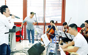 Nghe Tấn Minh và Tùng Dương song ca 'Riêng một góc trời'