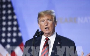 Tổng thống Trump cảnh báo nền kinh tế Mỹ sẽ sụp đổ nếu ông bị luận tội