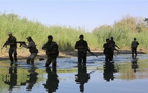 Nga cáo buộc Mỹ sử dụng bom phốt-pho khi không kích tại bờ Đông sông Euphrates