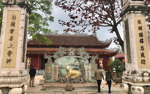 Viếng đền Ông Hoàng Mười, ngôi đền thiêng trên thế đất hình mỏ hạc