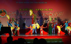 Khai mạc Liên hoan 'Tiếng hát Làng Sen' năm 2019