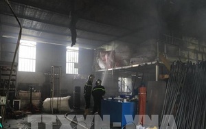 Phát hiện nhiều loại hóa chất độc hại có chỉ số vượt chuẩn sau vụ cháy ở Long Biên, Hà Nội