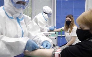 Bộ Y tế đã đăng ký mua vắcxin phòng COVID-19 của Nga và Anh