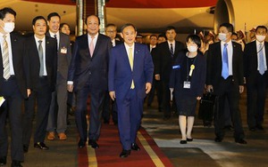 Thủ tướng Nhật Bản Suga Yoshihide và Phu nhân bắt đầu thăm chính thức Việt Nam