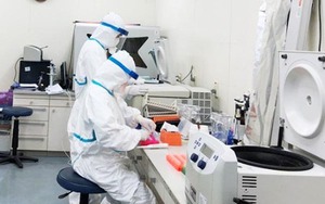 Hà Nội: Ca Covid-19 thứ 20 là chồng BN1814 và là cha của BN1815