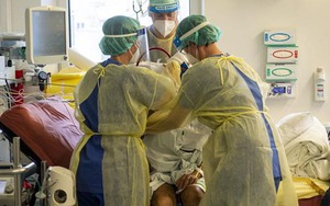 Thế giới gần 112 triệu ca mắc Covid-19, hơn 2,47 triệu người đã chết