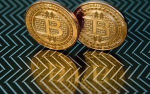 Đồng Bitcoin lần đầu tiên vượt ngưỡng 49.000 USD