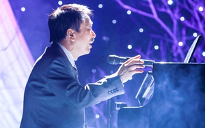 Phú Quang gặp gỡ Đoàn Chuẩn trong đêm nhạc 'Hà Nội phố'