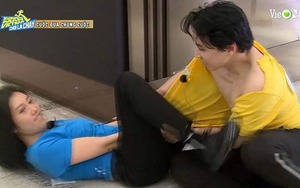 Thúy Ngân hết đe dọa lại xé áo tả tơi đến lộ 'hàng' Karik