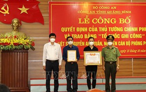 Trao bằng 'Tổ quốc ghi công' cho gia đình chiến sỹ công an hy sinh
