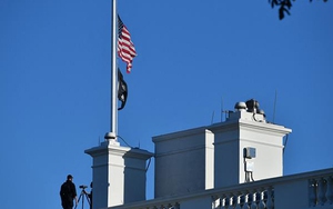 Mỹ treo cờ rủ tưởng nhớ cựu Ngoại trưởng Colin Powell