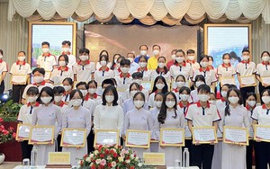 Long An: Học sinh các cấp trở lại trường trong tháng 12