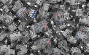 Tăng 3 tháng đối với các lô vaccine Pfizer có hạn dùng tháng 10, 11, 12/2021 và 1, 2, 3/2022