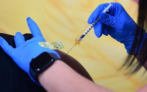 Tổng thống Mỹ công bố kế hoạch đối phó với biến thể Omicron