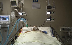 Gần 100.000 trẻ em Peru mồ côi do đại dịch Covid-19