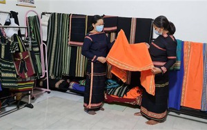 Gìn giữ nét đẹp thổ cẩm của các dân tộc thiểu số Tây Nguyên