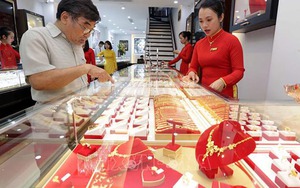 Giá vàng trong nước giảm 450 nghìn đồng/lượng sau ngày vía Thần Tài