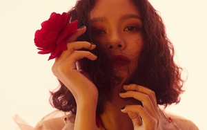 Sau MV 3D nóng bỏng, Hoàng Quyên lại như 'bà hoàng' trong sáng tác đầu tay