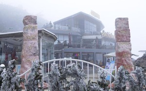 Hình ảnh băng giá tiếp tục phủ trắng Đèo Ô Quý Hồ