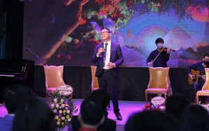 NSƯT Đức Long làm liveshow để đời kỉ niệm 4 thập kỷ ca hát